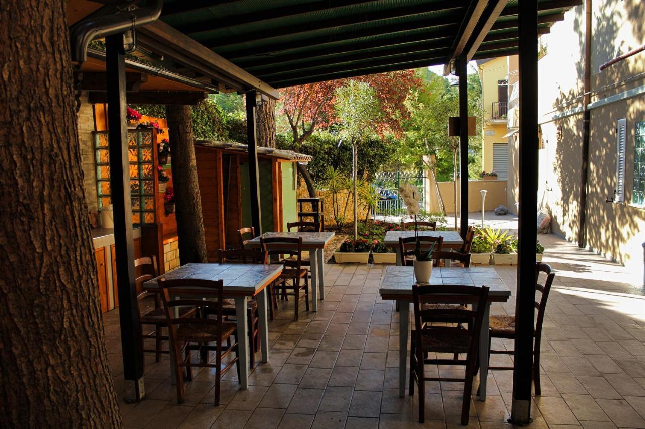 Bed and Breakfast La Casa Di Nonno Giulio Порто-Сант'Эльпидио Экстерьер фото